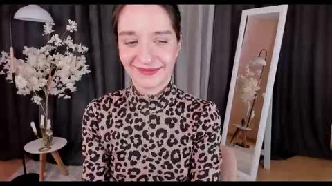 Helen online show from 02.28.25