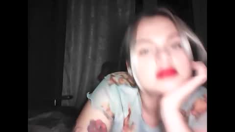 Snapshot of helga_now chatting on 02.06.25 helga_now online show from 02.06.25