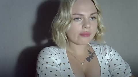 Snapshot of helga_now chatting on 09.22.25 helga_now online show from 09.22.25
