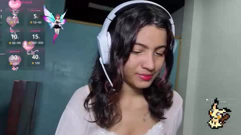 Helia Transfem and Amy online show from 11.09.25