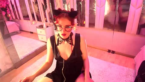 Heliconia online show from 09.09.25