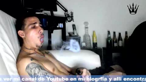 Snapshot of hell_boy66 chatting on 10.01.25 Eros online show from 10.01.25