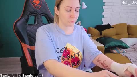 Snapshot of hell_l0ve chatting on 02.12.26 Anastasiia online show from 02.12.26