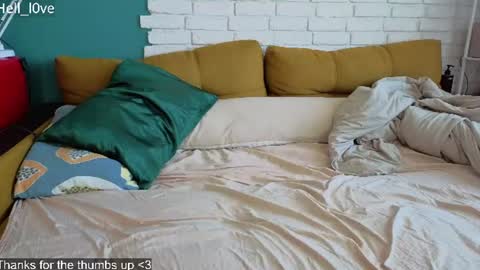 Snapshot of hell_l0ve chatting on 06.19.26 Anastasiia online show from 06.19.26