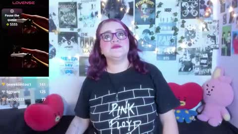 Snapshot of hellen21rose chatting on 01.08.26 hellen online show from 01.08.26