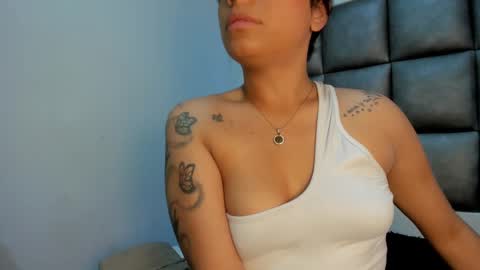 hellen__smith_ online show from 09.12.25