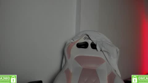 hellen__smith_ online show from 02.06.26