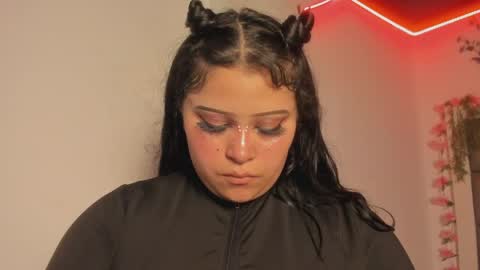Snapshot of hellen__smith_ chatting on 04.22.26 hellen__smith_ online show from 04.22.26