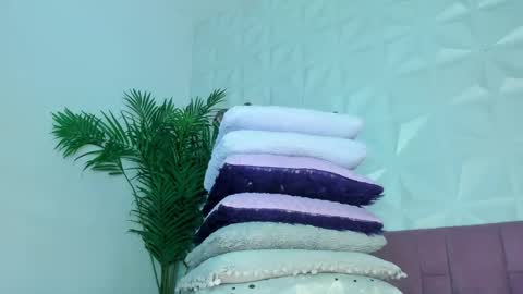 hellen     online show from 11.12.25