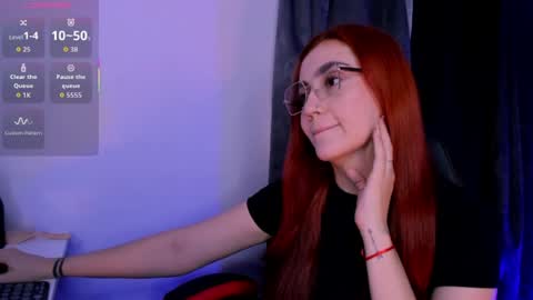 Snapshot of hellena_1 chatting on 06.29.26 Juliet online show from 06.29.26
