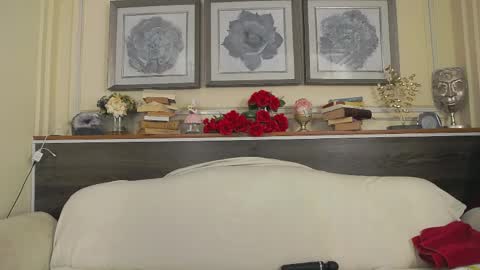 Snapshot of hellendesire chatting on 04.12.26 online show from 04.12.26