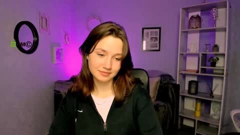 Helli online show from 03.12.25