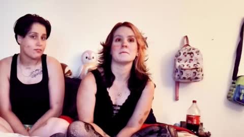 Snapshot of hellienadesroser chatting on 09.25.25 HellienaDesroser online show from 09.25.25