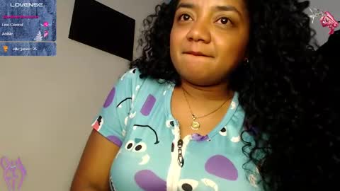 Snapshot of hello_candy chatting on 12.19.24 Candy online show from 12.19.24