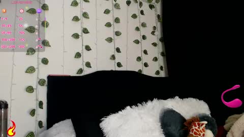 Snapshot of hello_candy chatting on 06.03.26 Candy online show from 06.03.26