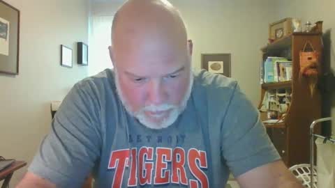 Snapshot of helloforfun111 chatting on 10.07.25 helloforfun111 online show from 10.07.25