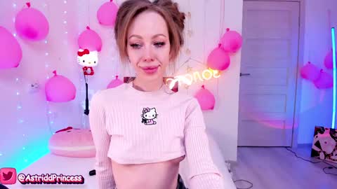 helloiamastrid online show from 04.15.26