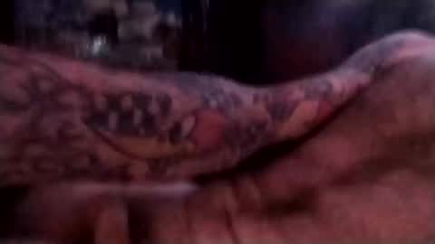 Hennessee online show from 09.12.25