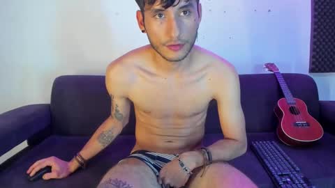 henrik_senn online show from 12.03.24