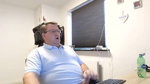 henrikrp1971 online show from 01.18.25