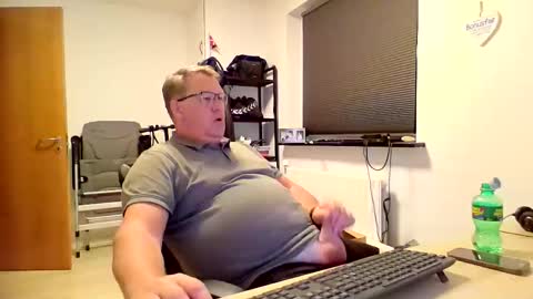 henrikrp1971 online show from 11.05.25