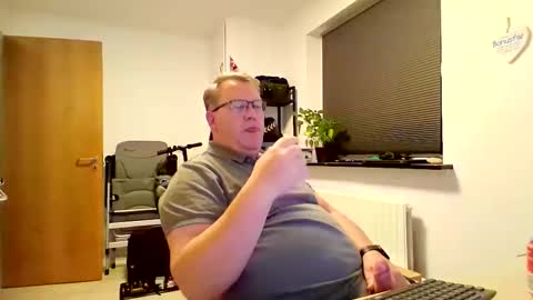 henrikrp1971 online show from 12.02.25