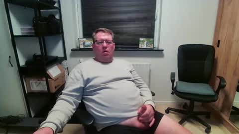 henrikrp1971 online show from 02.18.26