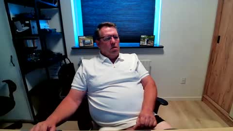 Snapshot of henrikrp1971 chatting on 07.08.26 henrikrp1971 online show from 07.08.26