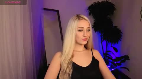 Elise online show from 03.18.26