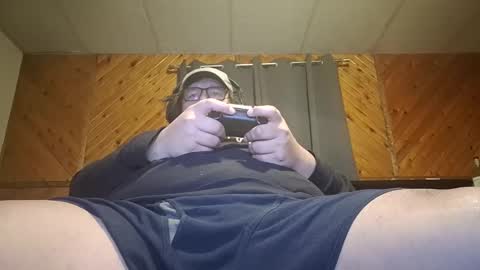 Snapshot of hereforbootyyy chatting on 12.15.25 Hereforbootyyyy online show from 12.15.25