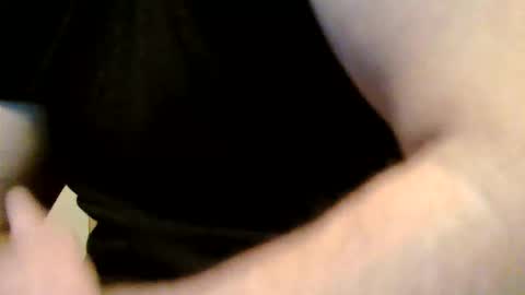 Snapshot of heretost chatting on 04.21.26 mr D online show from 04.21.26