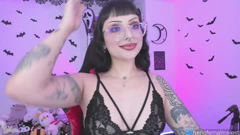 Snapshot of herinfernalmajesty chatting on 12.12.24  Marie  online show from 12.12.24