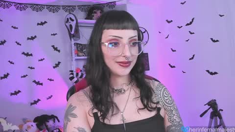 Snapshot of herinfernalmajesty chatting on 01.15.25  Marie  online show from 01.15.25