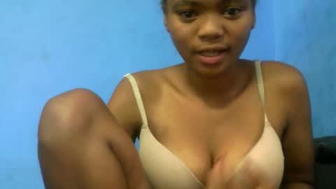 herisse01 online show from 04.22.26