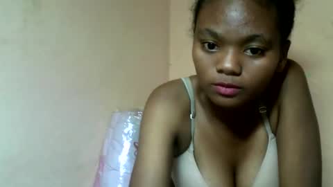 Snapshot of herisse01 chatting on 05.27.26 herisse01 online show from 05.27.26