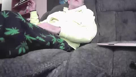 Snapshot of herpotheadpup chatting on 11.30.25 herpotheadpup online show from 11.30.25