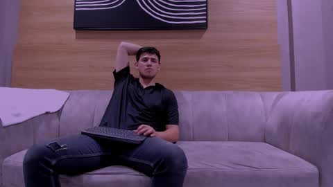 heteros men online show from 12.03.25