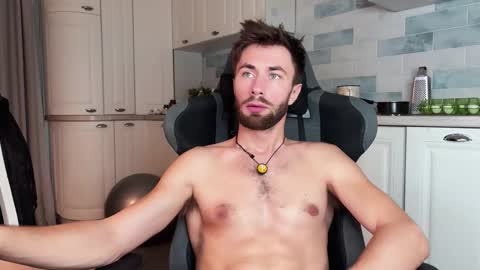 Arnold online show from 12.14.25