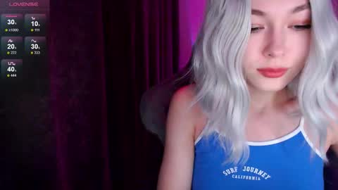 Snapshot of hey_nora_ chatting on 10.12.25  Nora  online show from 10.12.25