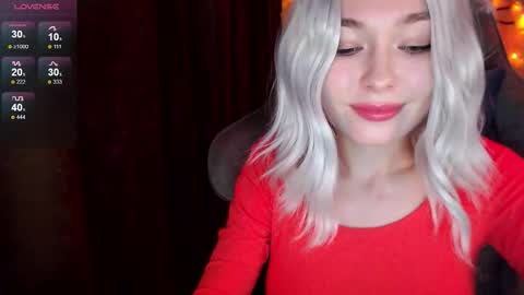 Snapshot of hey_nora_ chatting on 10.26.25  Nora  online show from 10.26.25