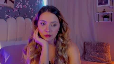 Snapshot of heymartina chatting on 07.03.26 Martina Ricci Show schedule Monday to Friday 8am colombia time I work some weekends online show from 07.03.26