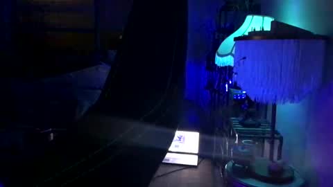 FlexieFae online show from 12.04.24