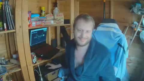 Snapshot of hharveyden chatting on 03.09.26 H Dawg online show from 03.09.26