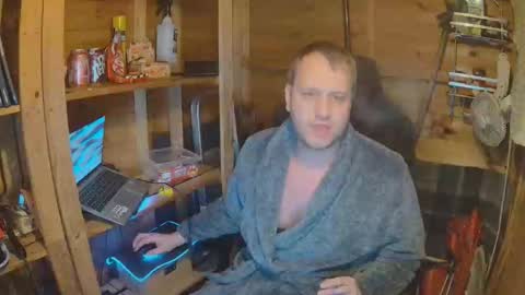 Snapshot of hharveyden chatting on 03.29.26 H Dawg online show from 03.29.26