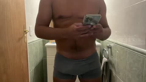 hhernan1 online show from 03.09.25