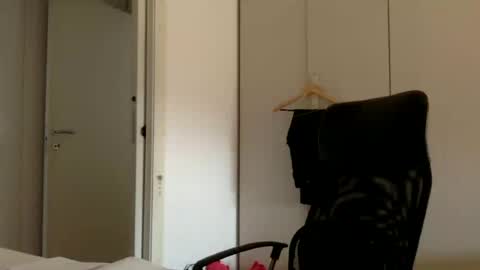 Snapshot of hhombre chatting on 06.18.26 hhombre online show from 06.18.26