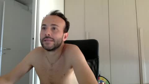 Snapshot of hhombre chatting on 06.22.26 hhombre online show from 06.22.26