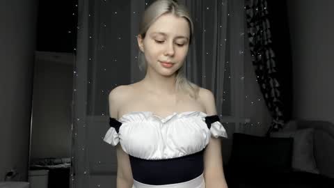 Snapshot of hi_popsy chatting on 11.14.25 Popsy Risha online show from 11.14.25