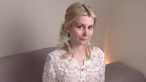 Snapshot of hi_popsy chatting on 05.31.26 Popsy Risha online show from 05.31.26