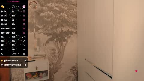 Hiaru online show from 10.10.25